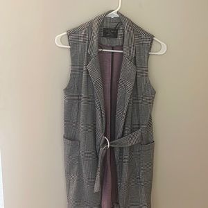 Sleeveless Cardigan